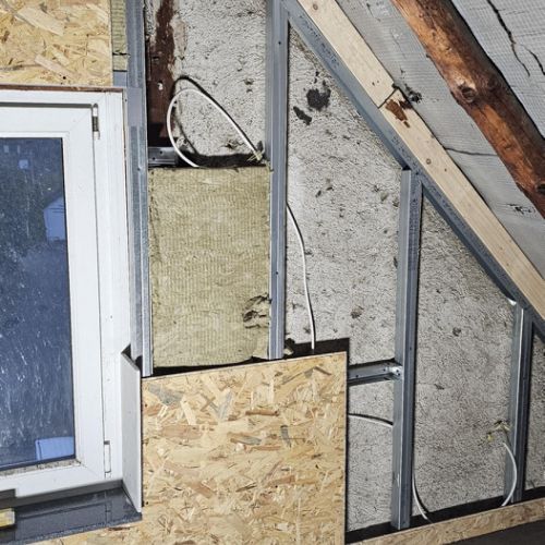 Energetische Sanierung eines alten, gänzlich ungedämmten Dachbodens inklusive!