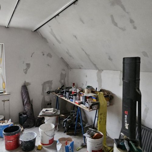 6 Säcke Gips sind schon verspachtelt,